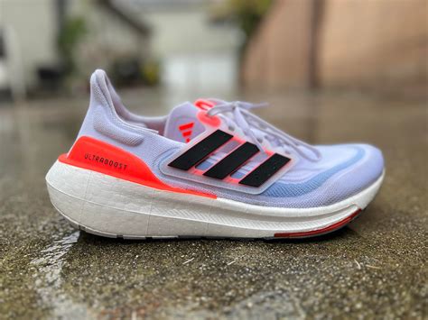 adidas boost lichtgrijs met licht roze|Review: adidas Ultraboost Light Hardloopschoenen .